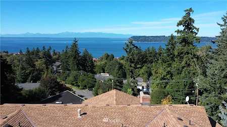 6124 Chennault Beach Dr Mukilteo, WA 98275