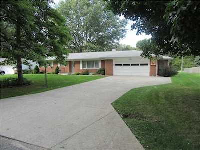 2306 W Del Mar Dr Crawfordsville, IN 47933