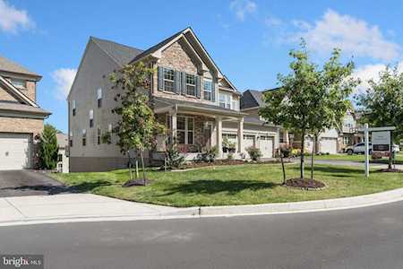 2492 Valley View Way Ellicott City, MD 21043
