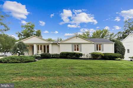 7300 Lynnhurst St Chevy Chase, MD 20815