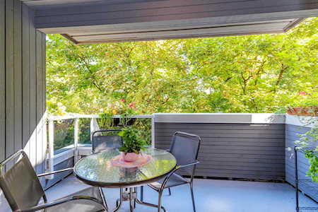 2885 Spruce Street #301 Vancouver, BC V6H 2R4