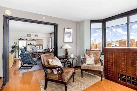 700 Grove St #8Q Jersey City, NJ 07310