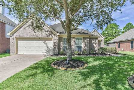 3147 Indian Summer Trl Friendswood, TX 77546