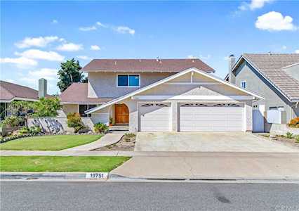 15751 Clarendon St Westminster, CA 92683