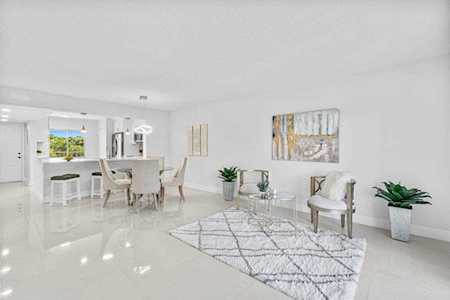 7341 Amberly Lane #402 Delray Beach, FL 33446