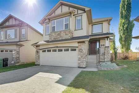 153 Cranfield Manor SE Calgary, AB T3M 1K7