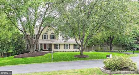 2831 Center Ridge Dr Oakton, VA 22124