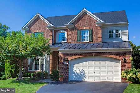 8584 Beatrice Ct Springfield, VA 22152