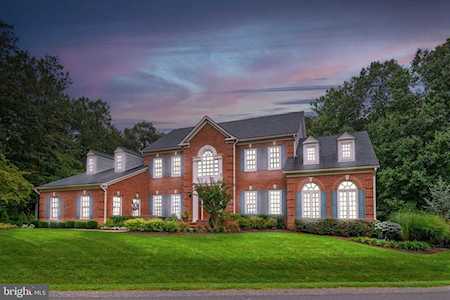 13745 Balmoral Greens Ave Clifton, VA 20124