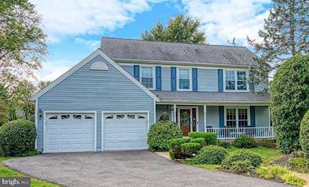 14 Gardenia Ct Gaithersburg, MD 20879