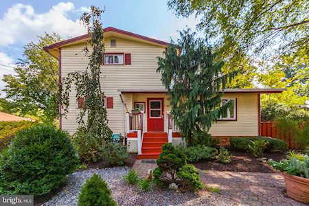 711 Shetland St Rockville, MD 20851