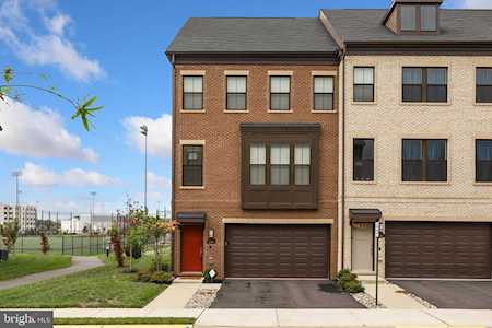 3098 Alan Shepard St Herndon, VA 20171