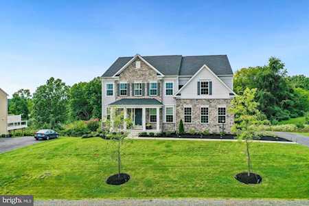26831 Crusher Dr Chantilly, VA 20152