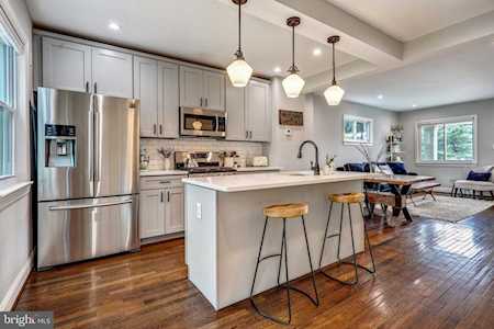 3922 Capitol St E Washington, DC 20019