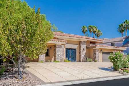 2930 Augusta Dr Las Vegas, NV 89109