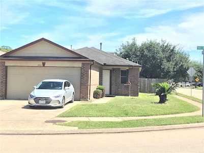 8510 Twillingate Ln Houston, TX 77040