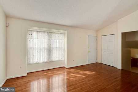 5920 Manor House Brooklyn Park, MD 21225