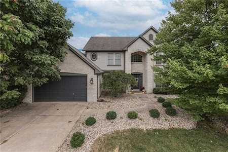 1165 Rockwell Dr Greenwood, IN 46143
