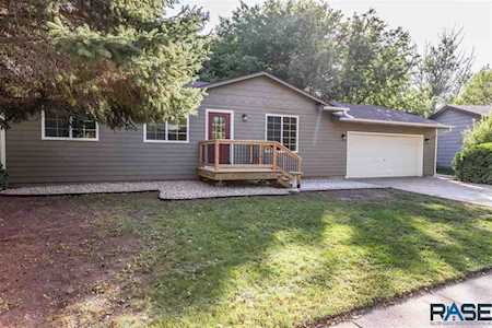 113 W Alpine Cir Brandon, SD 57005