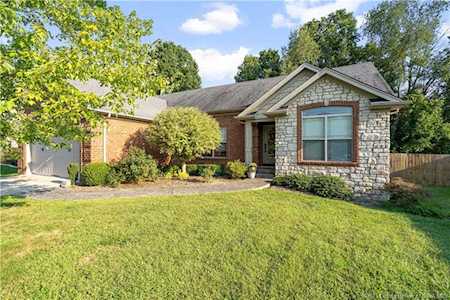 2807 Crescent Hill Dr NE Corydon, IN 47112