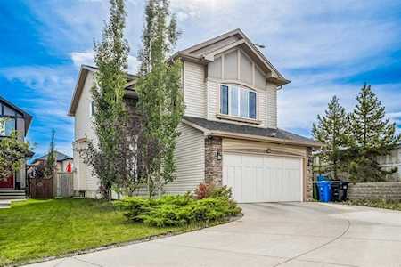 379 New Brighton Place SE Calgary, AB T2Z 4W6