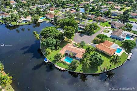 2050 SW 56th Ave Plantation, FL 33317