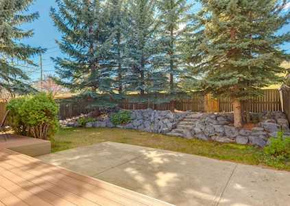 1048 Deer River Circle SE Calgary, AB T2J 6Y9