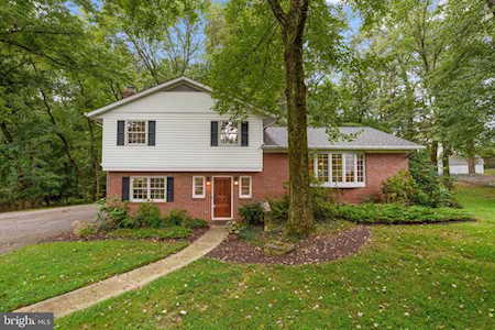 4850 Bonnie View Ct Ellicott City, MD 21043