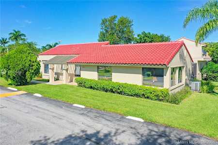 16819 Patio Village Ln Weston, FL 33326