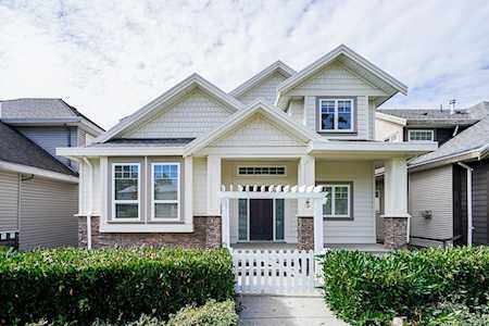 7225 202A Street Langley, BC V2Y 3G4