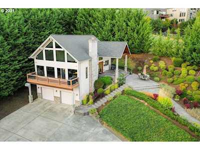 2018 NW Sierra Ln Camas, WA 98607