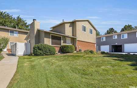5235 S Glendon Way St W Murray, UT 84123