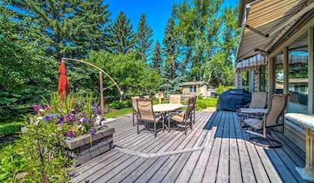 612 Varsity Estates Place NW Calgary, AB T3B 3C2