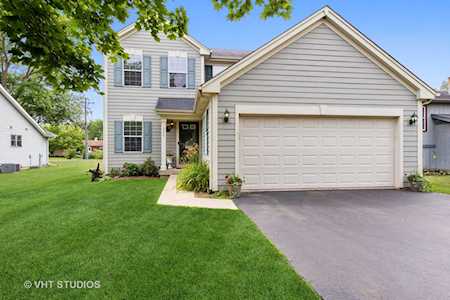 1377 Teakwood Ln Crystal Lake, IL 60014