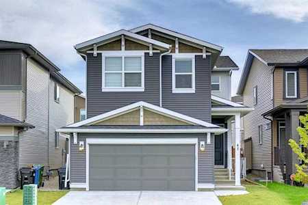 43 Howse Rd NE Calgary, AB T3P 0W9
