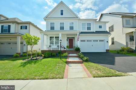 2713 Cockspur Ln Dumfries, VA 22026