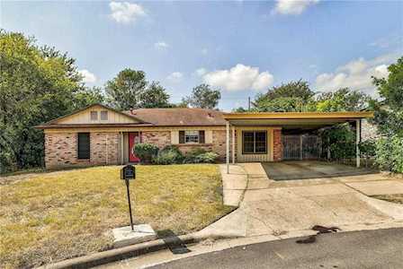 2203 Cadiz CIR Austin, TX 78741