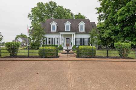 903 Beechcroft Rd Spring Hill, TN 37174