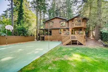12824 Holiday Dr NE Kirkland, WA 98034