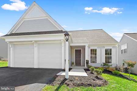 760 Barn Swallow Way Mechanicsburg, PA 17055