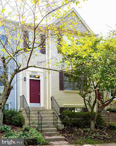 13507 Sequoia Lea Dr Clifton, VA 20124