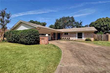 3304 Whitepine DR Austin, TX 78757