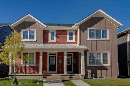 280 Carrington Way NW Calgary, AB T3P 1N5