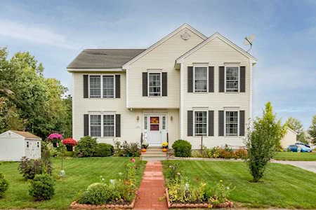 10 Kyle Rd Concord, NH 03303