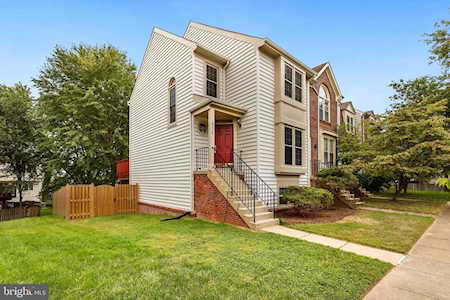 6370 Palmetto Place Centreville, VA 20121