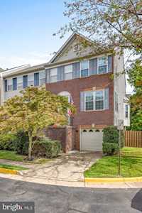 2913 Fairfax Metro Ln Vienna, VA 22181