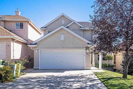 180 Edgeridge Circle NW Calgary, AB T3A 6J1