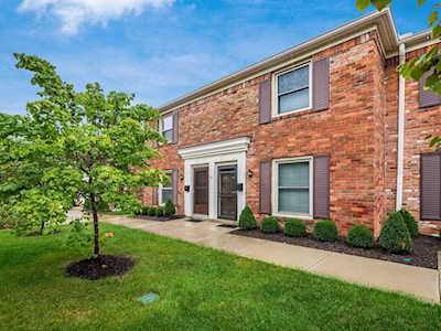 922 Chatham Lane Columbus, OH 43221
