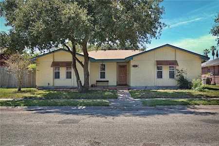 2945 River Crest Rd Corpus Christi, TX 78415