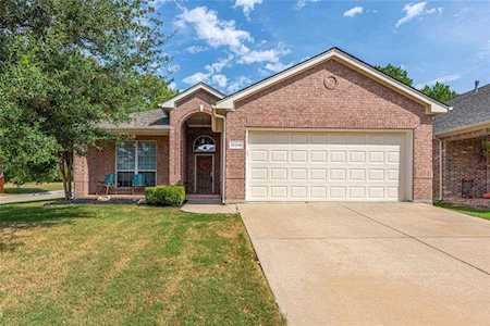 10316 Stoneside Trail Fort Worth, TX 76244
